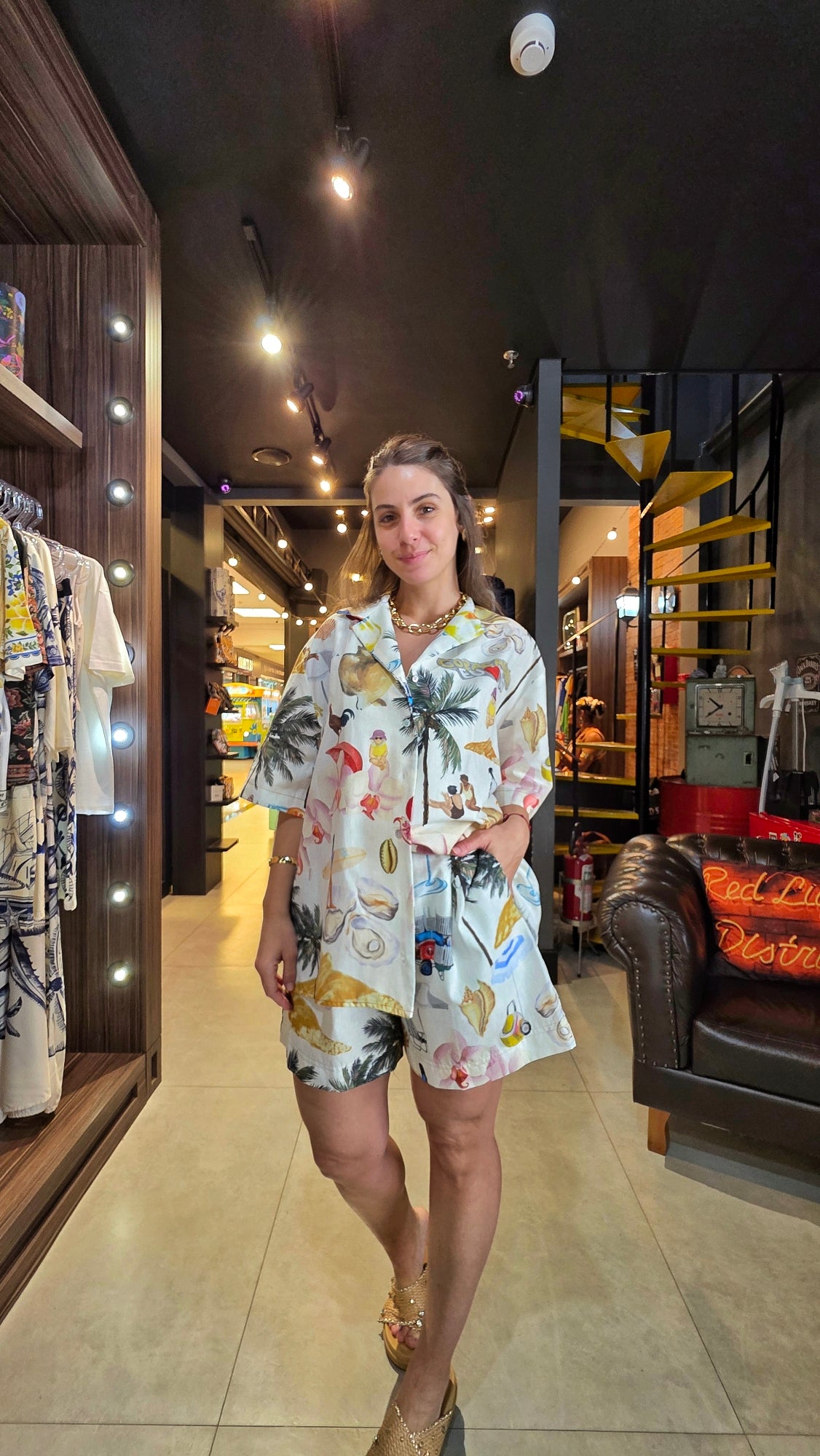 Camisa Farm Colagem Carioca Estampado