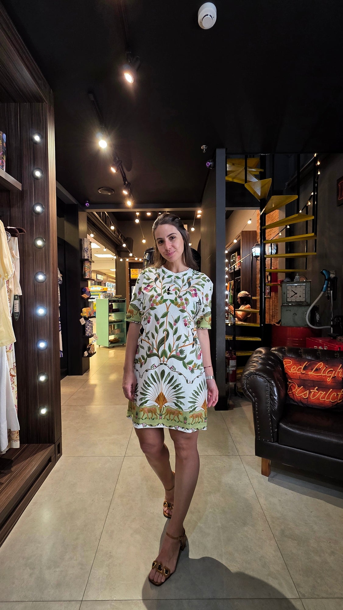 Vestido Farm Tshirt Básico Floresta Doce Estampado