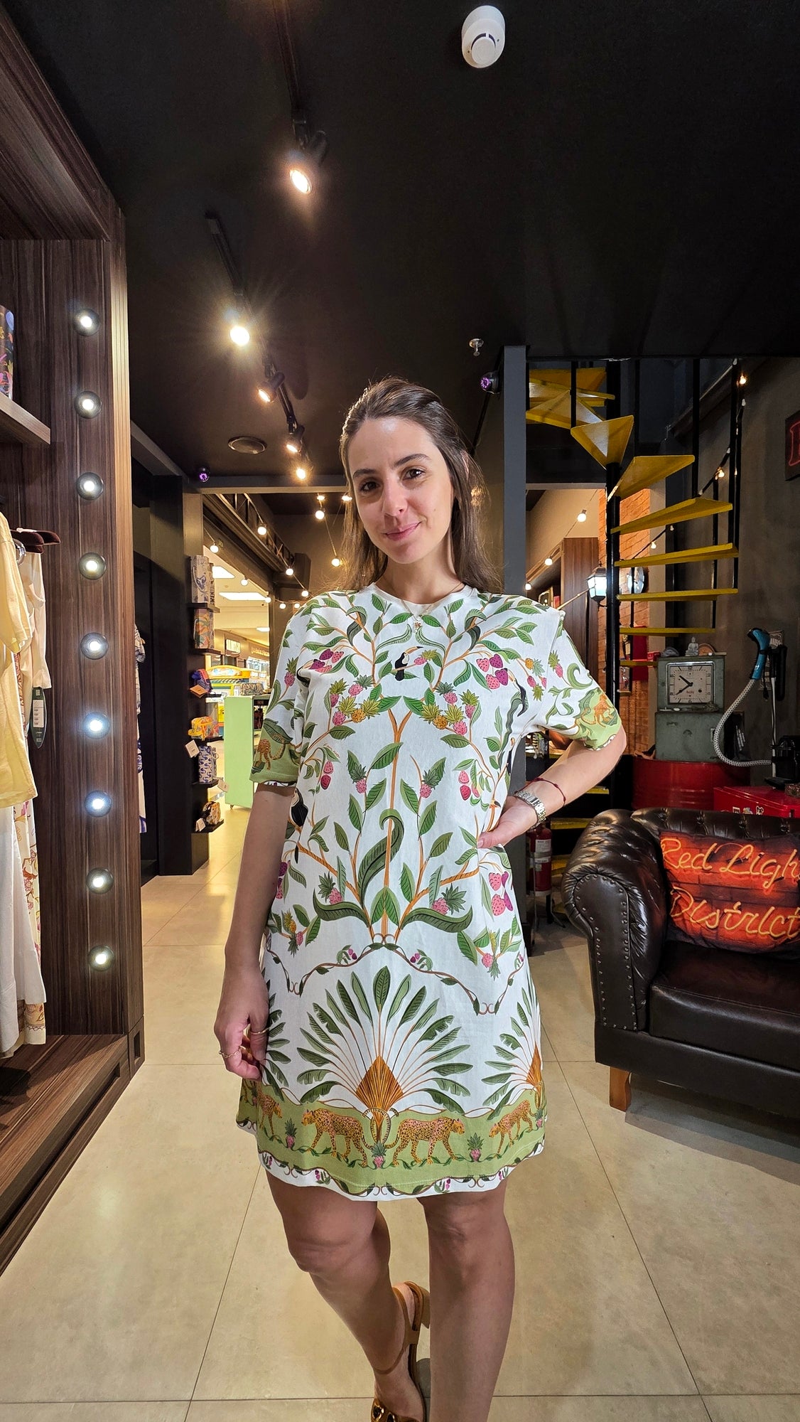Vestido Farm Tshirt Básico Floresta Doce Estampado
